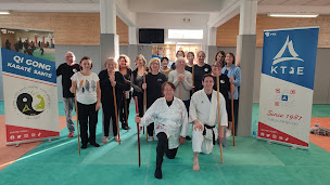 Photo n°8 de KARATÉ EPERLECQUES - Taï Jitsu, Full Contact & Qi Gong (Dojo Rémy PETIT) à Éperlecques (Complexe sportif)