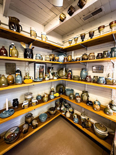 Brown County Pottery - Thumbnail