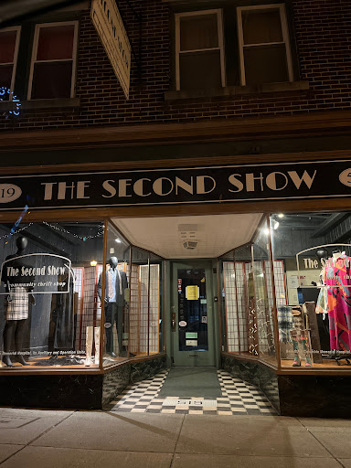 Second Show - Visual