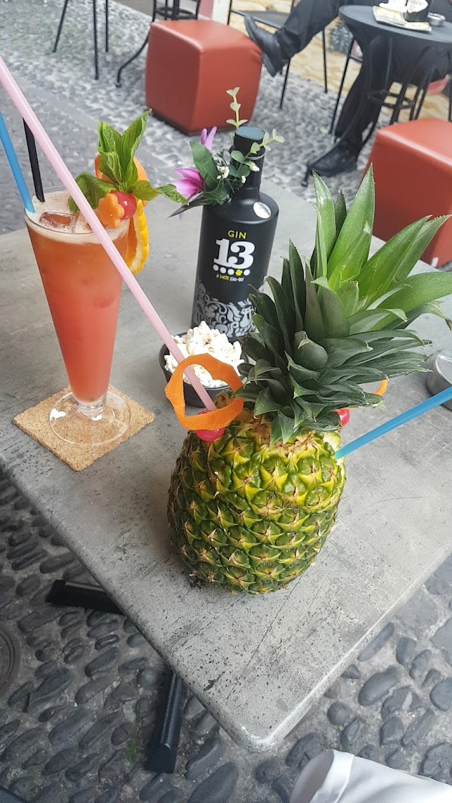 Flair Spot Bar