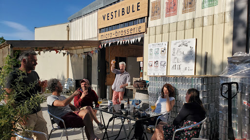 Brasserie Vestibule