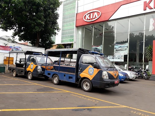 Kia Mobil Tebet, Author: M. Syahroni