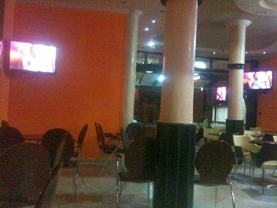 Photos of Caf&eacute; JAIDI DES BAUX ARTS