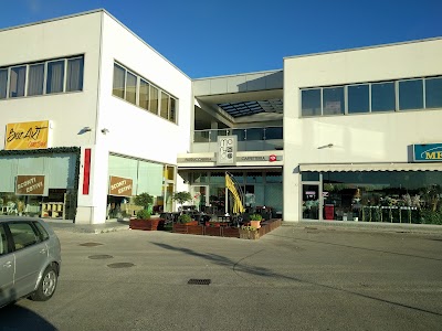 Photos of Maryl&ograve; Caf&egrave;