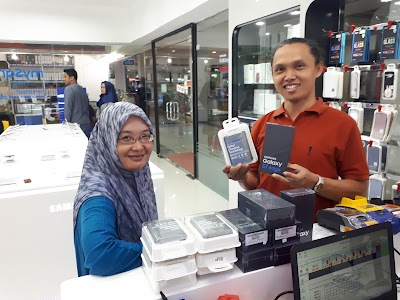 Photos of Samsung Service Center Premium