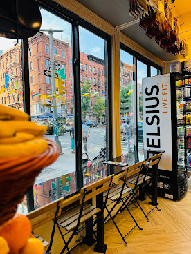 Luscious Market Deli by null