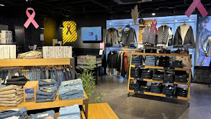 Photo n°3 de Blackstore Trans-en-Provence à Trans-en-Provence (Boutique d'accessoires de mode)