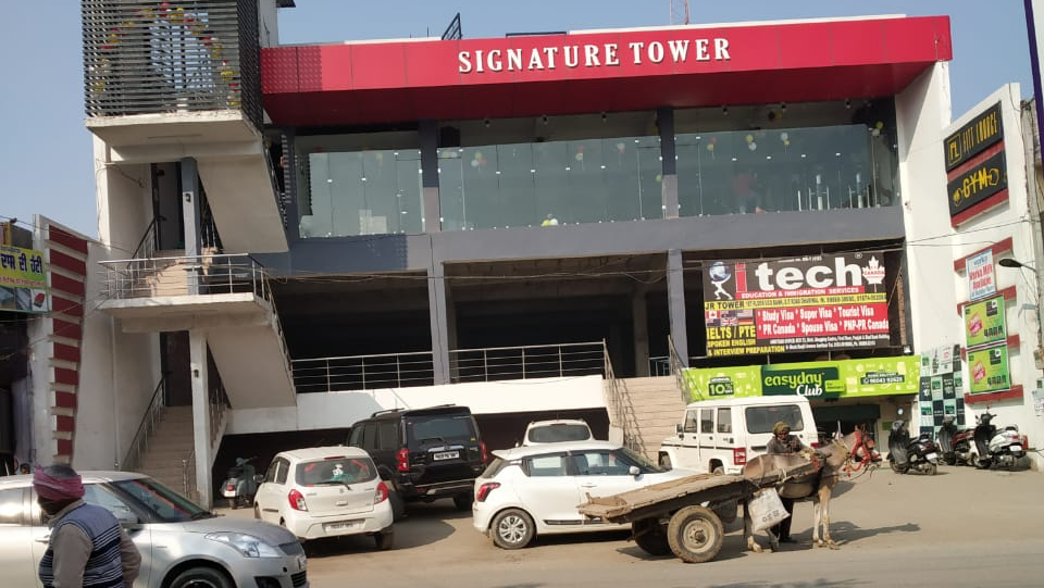 Fitt Lounge Gym Dhariwal