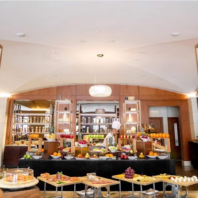 Photos of Four Seasons Hotel