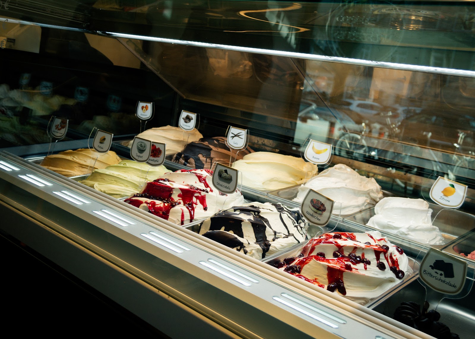 LELA - Liebe Eis, Liebe Alles (St. Pauli) — photo 4