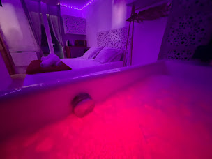 Photo n°4 de La Parenthaise - Chambres de charmes & Love Room sur l'Île de Ré à Le Bois-Plage-en-Ré (Appartement de vacances)