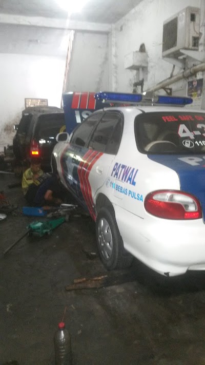 Photos of Bengkel Mobil Pe'eng