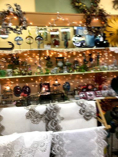 Lilli's Gifts & Home Accents - Thumbnail