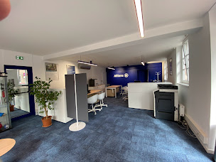 Photo n°4 de Allianz Assurance BISCHWILLER - Christian STAUTH à Bischwiller (Compagnie d'assurance moto)