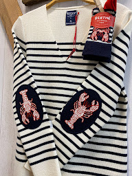 Photo n°16 de La cabine du Musoir à Grandcamp-Maisy (Magasin de vêtements pour hommes)