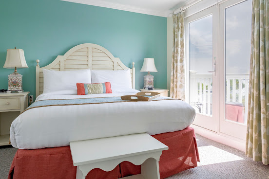 Mansion House Inn on Martha's Vineyard by null