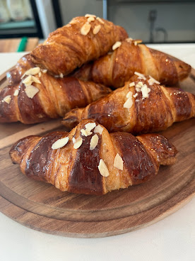 Social Eats Café by null