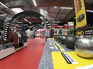 Photo n°1 de Sport 2000 Chambéry à Saint-Alban-Leysse (Magasin de vêtements de sport)