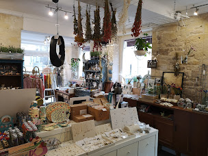 Photo n°21 de Eleene à Caen (Magasin de vêtements pour femmes)