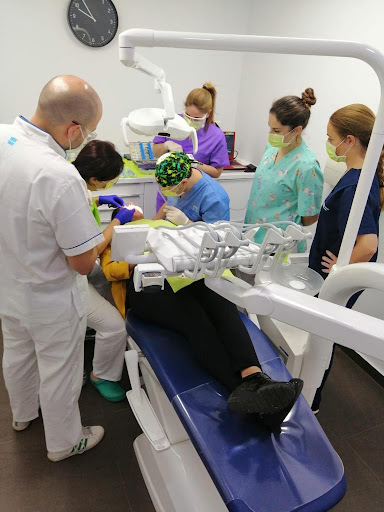 Centro Estética Dental García Marí
