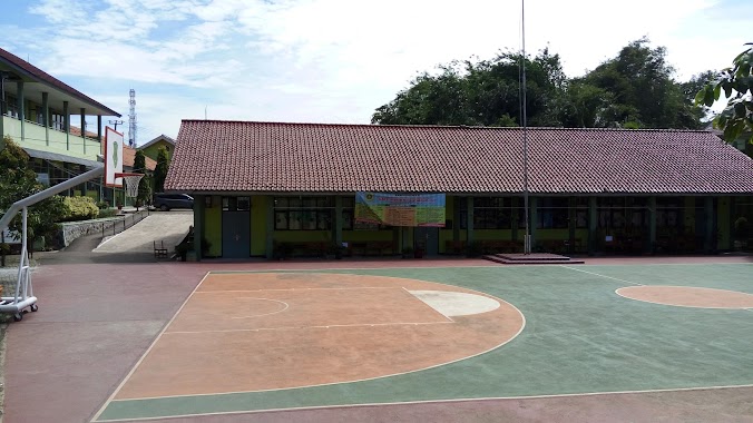 Public High School 3 Cibinong, Author: Dendra Nurshaftiawan