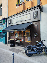 Photo n°31 de Elégance Coiffure à Grenoble (Salon de coiffure)