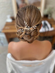 Photo n°19 de Lola’M à Traînel (Salon de coiffure)