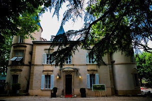 Photo n°22 de Le Château de Nans à Nans-les-Pins (Lieu de mariage)