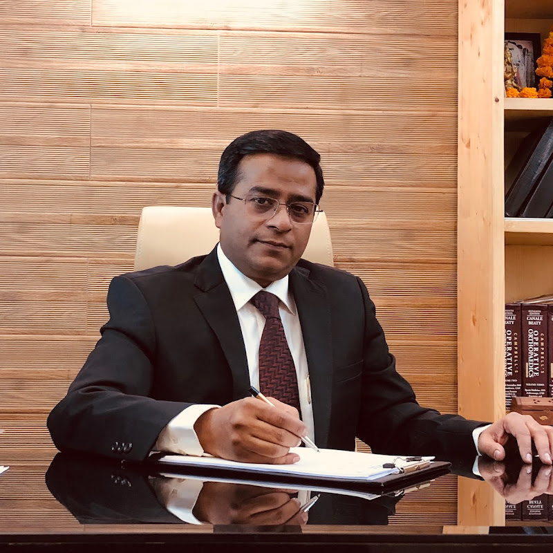 DK Das - Best Knee / Hip Replacement Surgeon in Delhi NCR