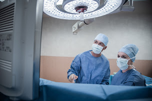 Photo n°2 de CHIRURGIE DIGESTIVE et OBÉSITÉ à Saint-Grégoire (Chirurgien)