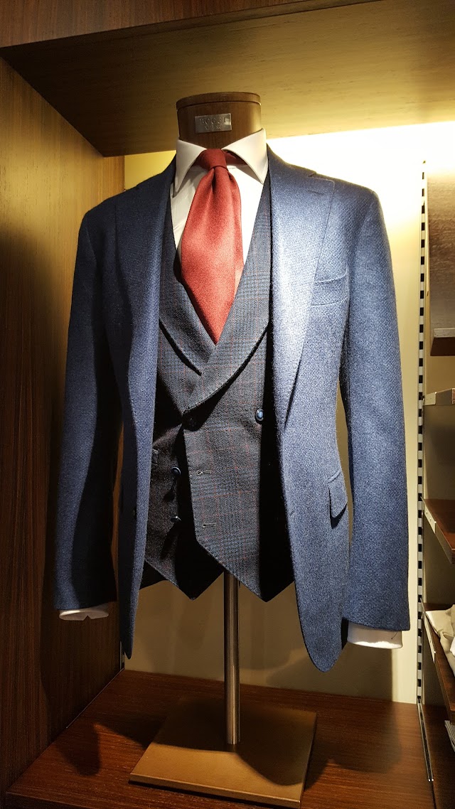 BOGGI Milano