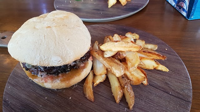 FBI "Freak Burguer International"