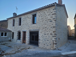 Photo n°9 de EIRL JEROME LORIEAU à Mouilleron-Saint-Germain (Façadier)