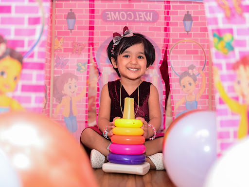 BOOK YOUR CHILD'S FIRST BIRTHDAY PHOTOSHOOT WITH US TODAY! post image