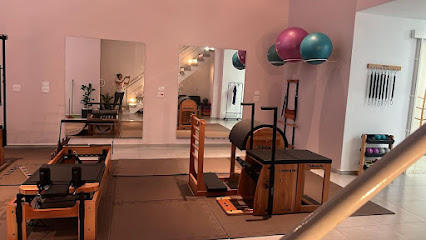 Estúdio de Pilates Sempre Ativa em São Caetano do Sul - Aulas para Mobilidade, Alongamento, Tratamento para Dor nas Costas