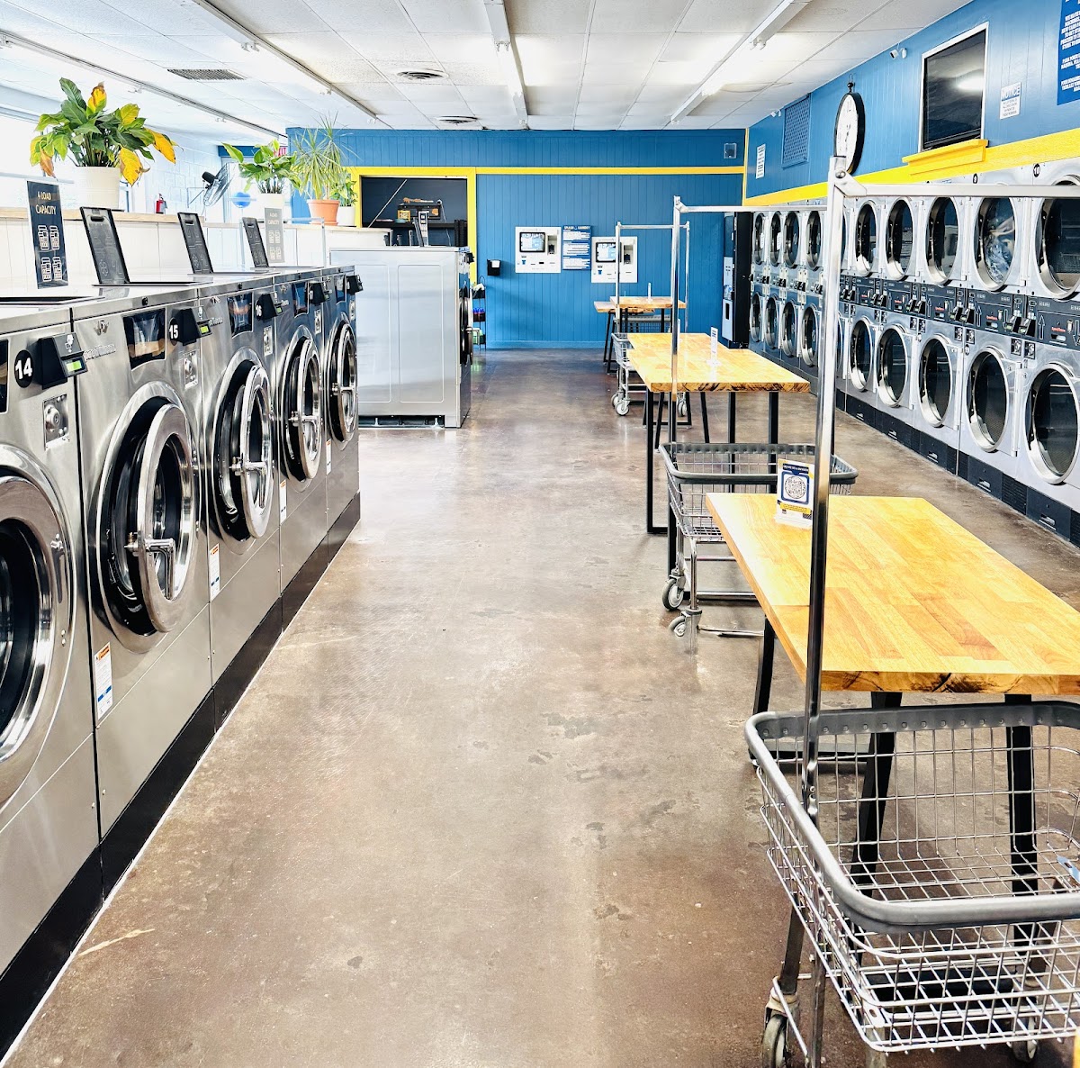 Self-service laundry at Splash Laundry, Kansas City, MO