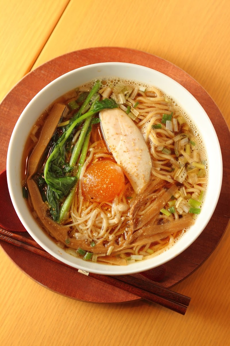 西洋料理・麺 ヌイユ