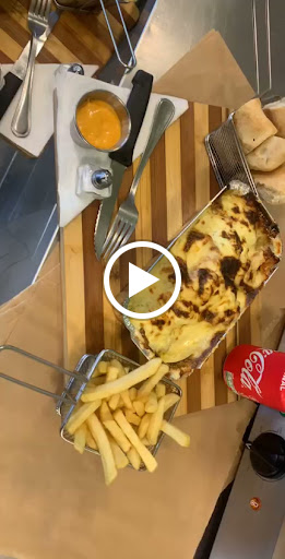 Photo 1 - PIZZA BURGER