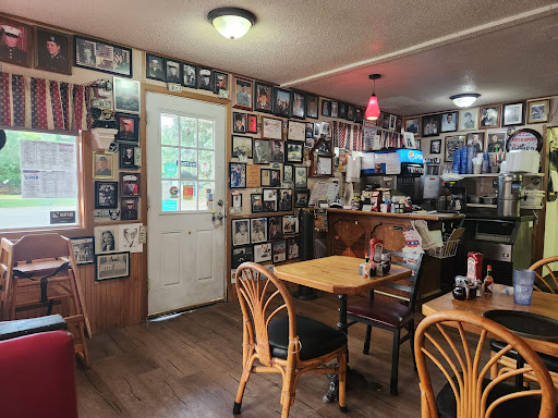 Matt and Mandy's Family Diner - Thumbnail