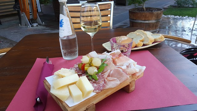 Osteria & Selling Point Toblino S.R.L.