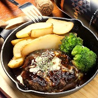 EUREKA BAR AND DINER / エウレカ バー アンド ダイナー