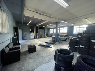 Photo n°25 de MR PNEUS ( TEKDOGAN HASSAN ) à Firminy (Magasin de pneus)