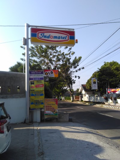 Photos of Indomaret Pamenang