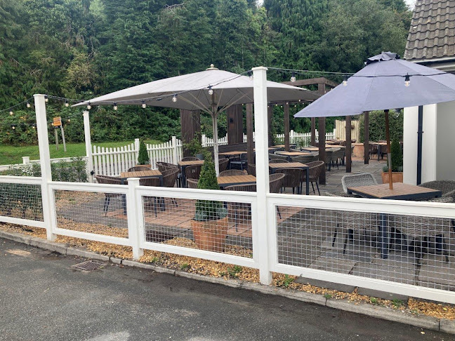 Unicorn Plympton - Restaurant