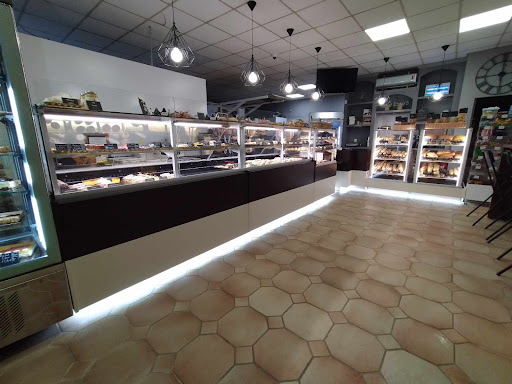 Photo de Boulangerie pâtisserie Les Saveurs de Cazan à Vernègues (13116)