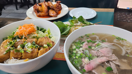 Vietnam House Restaurant - Thumbnail