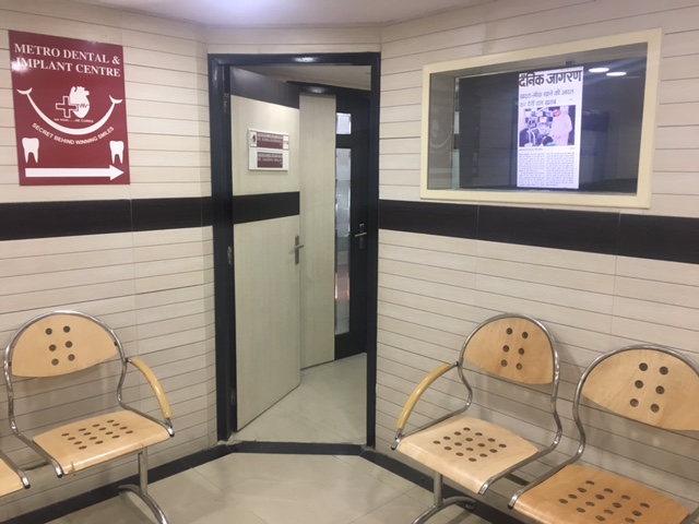 Metro Dental Clinic & Implant Centre Noida