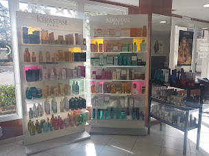 Photo n°4 de Martelliere Coiffures à Saint-Sébastien-sur-Loire (Salon de coiffure)