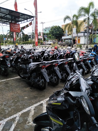 Photos of Deler ASTRA HONDA