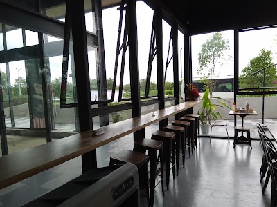Photos of 76 Mile Food Court